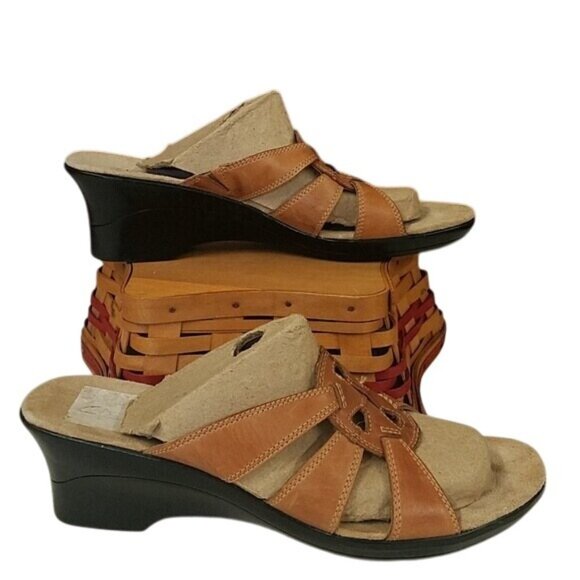 Clarks Womens Brown Leather Wedge Sandals Size 10 - Picture 4 of 8